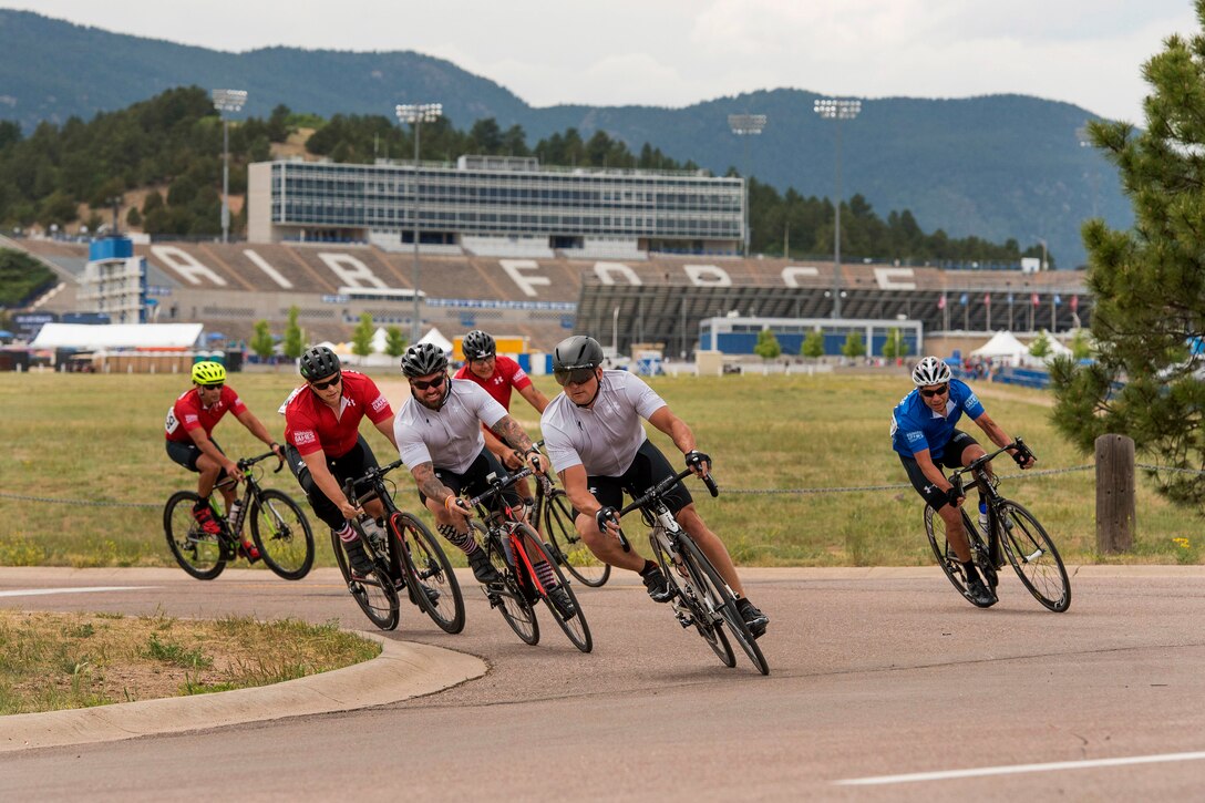Cyclists compete along the course during the 2018 Department of Defense Warrior Games.