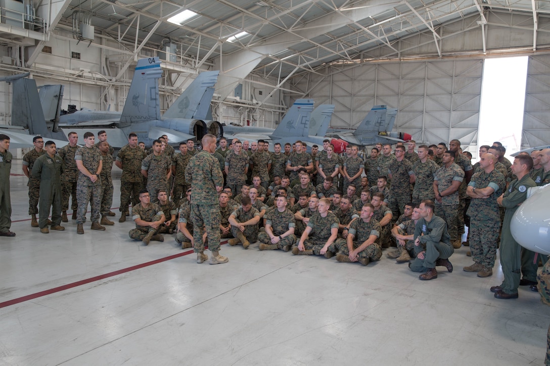 Col. Steven J. White, commanding officer of 23rd Marine Regiment, 4th Marine Division, speaks to the Marines of Marine Fighter Attack Squadron 112, Marine Aircraft Group 41, 4th Marine Aircraft Wing, during Integrated Training Exercise 4-18 in Miramar, California, on June 9, 2018. Marine Aircraft Group 41 is fulfilling the Air Combat Element role of ITX 4-18, providing essential support to Ground Combat Elements of Marine Air Ground Task Force 23. (Photo by U.S. Marine Corps Lance Cpl. Samantha Schwoch/released)