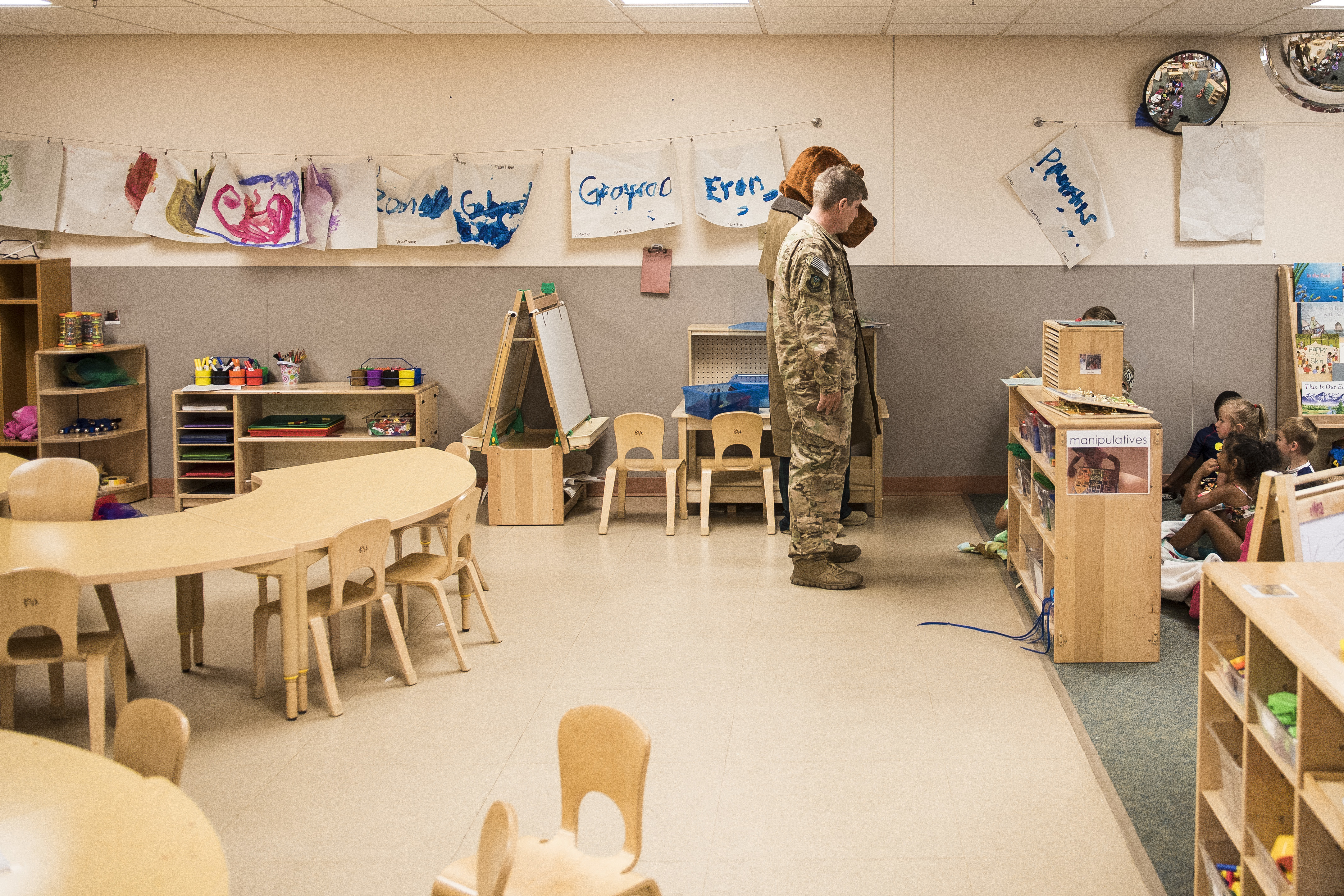 McGruff visits children at Chavez CDC > Cannon Air Force Base > News
