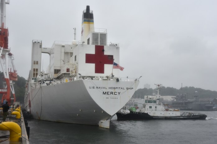 USNS Mercy arrives in Japan for port calls