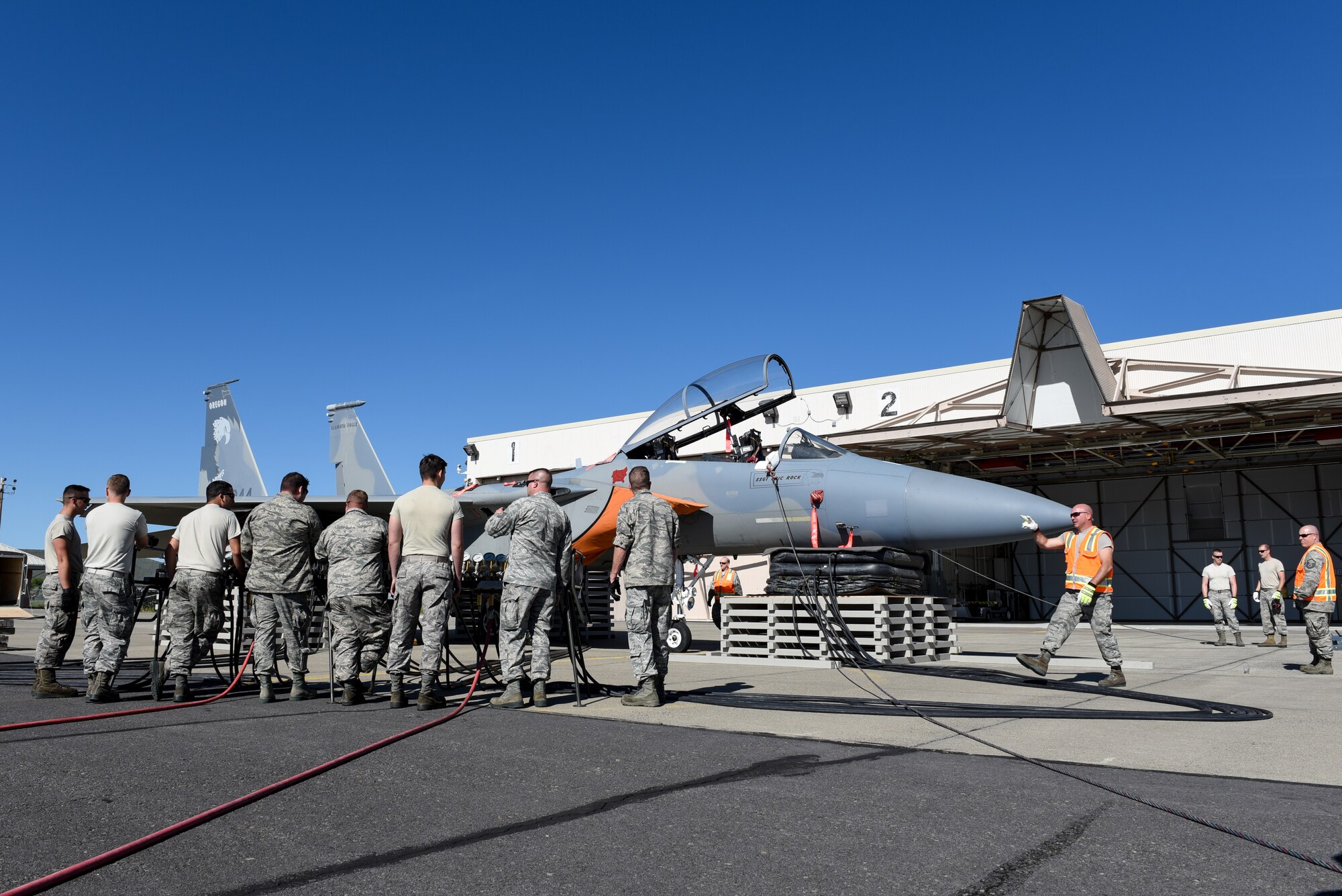 F-15 air bag lift