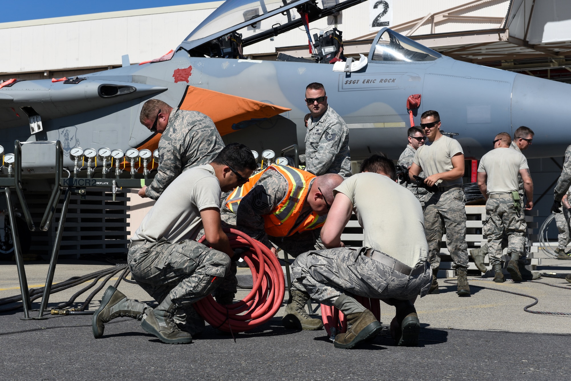 F-15 air bag lift