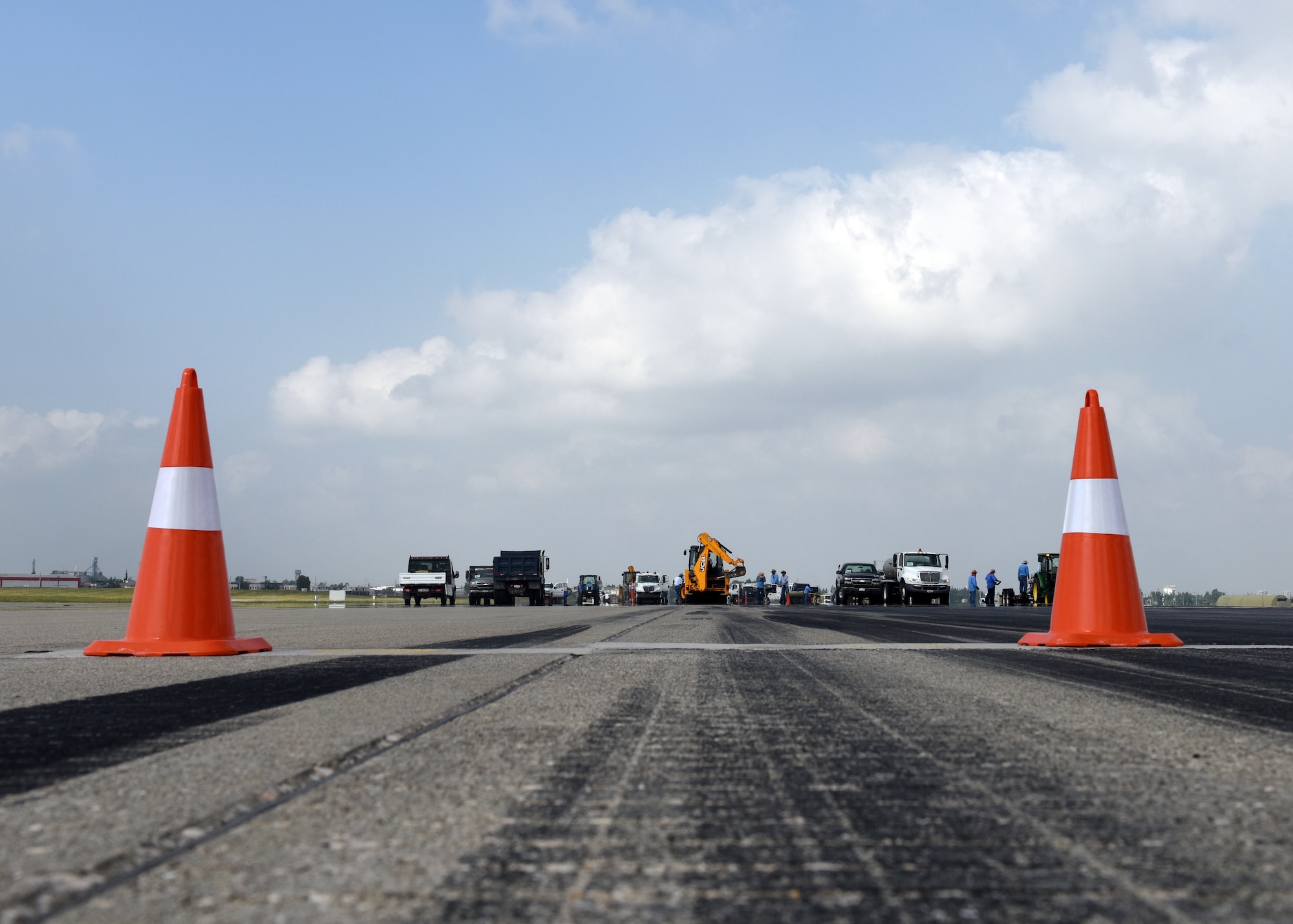 Flying operations on the runway ceased from May 24 to June 2, 2018, in order to complete the necessary repairs .