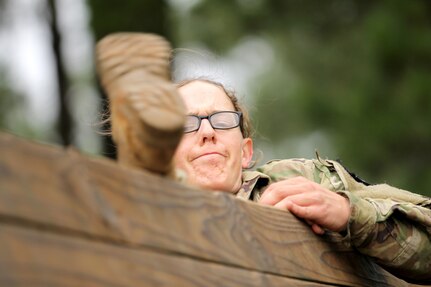 2018 Army Reserve Best Warrior:  Obstacle Course