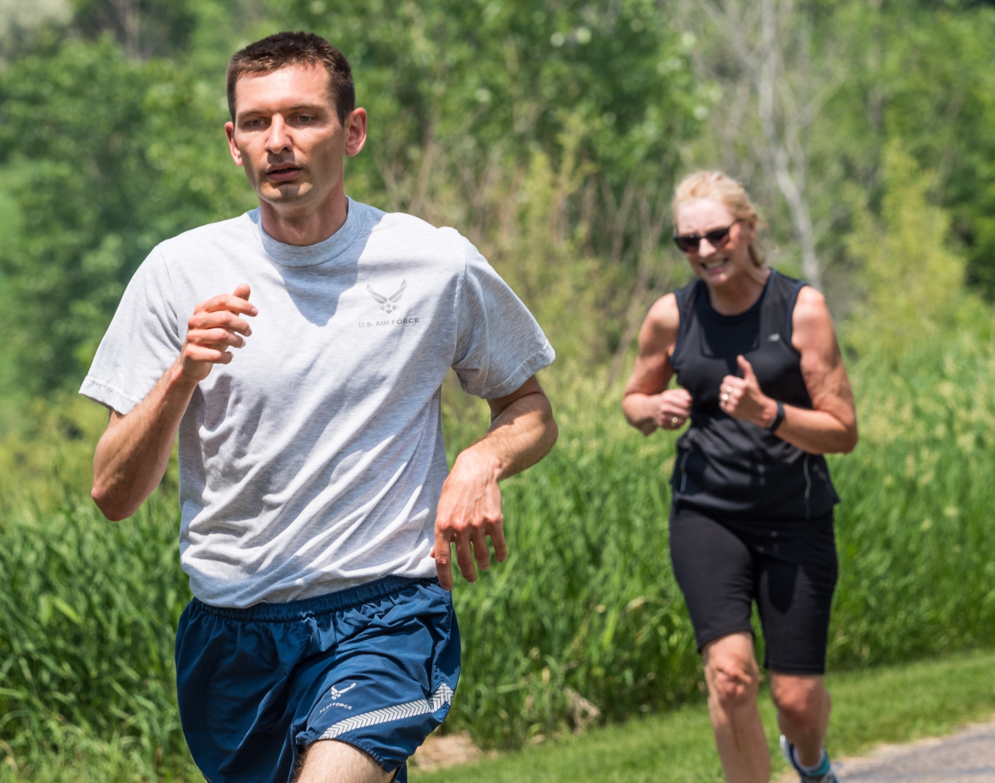 Master Sgt. Aaron Hommerding, 934th ASTS, sets the pace during the run. (Air Force Photo/Paul Zadach)
