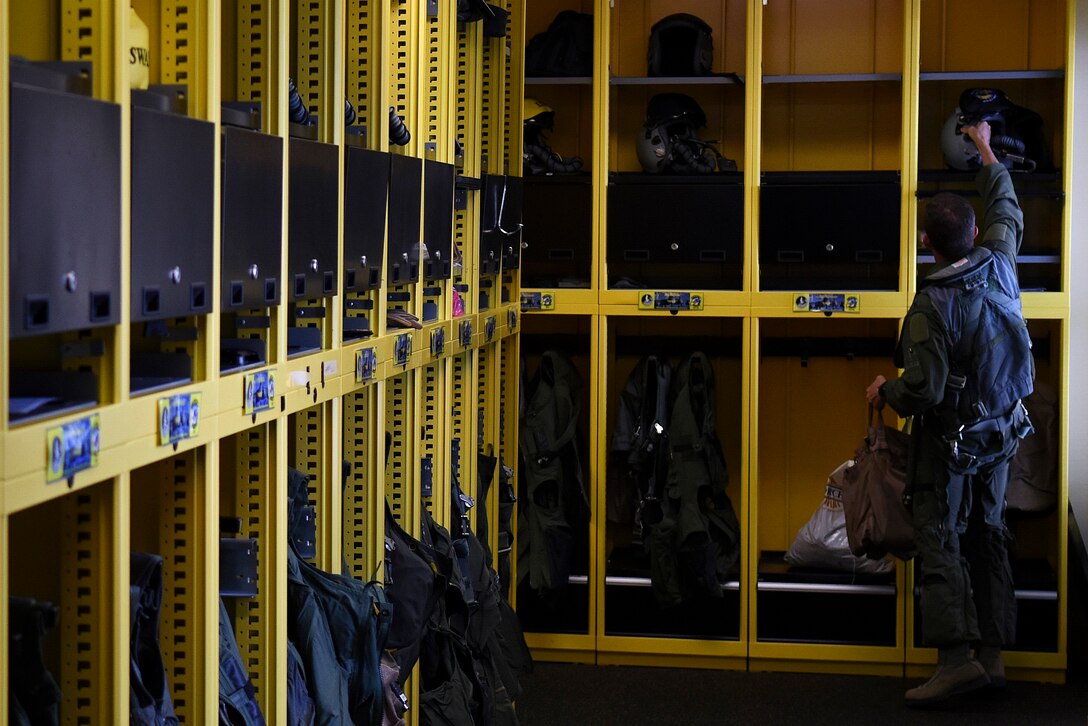 Col. Sage takes final flight as 4th FW commander