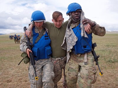 Alaska Army Guardsmen train in Mongolia to save lives