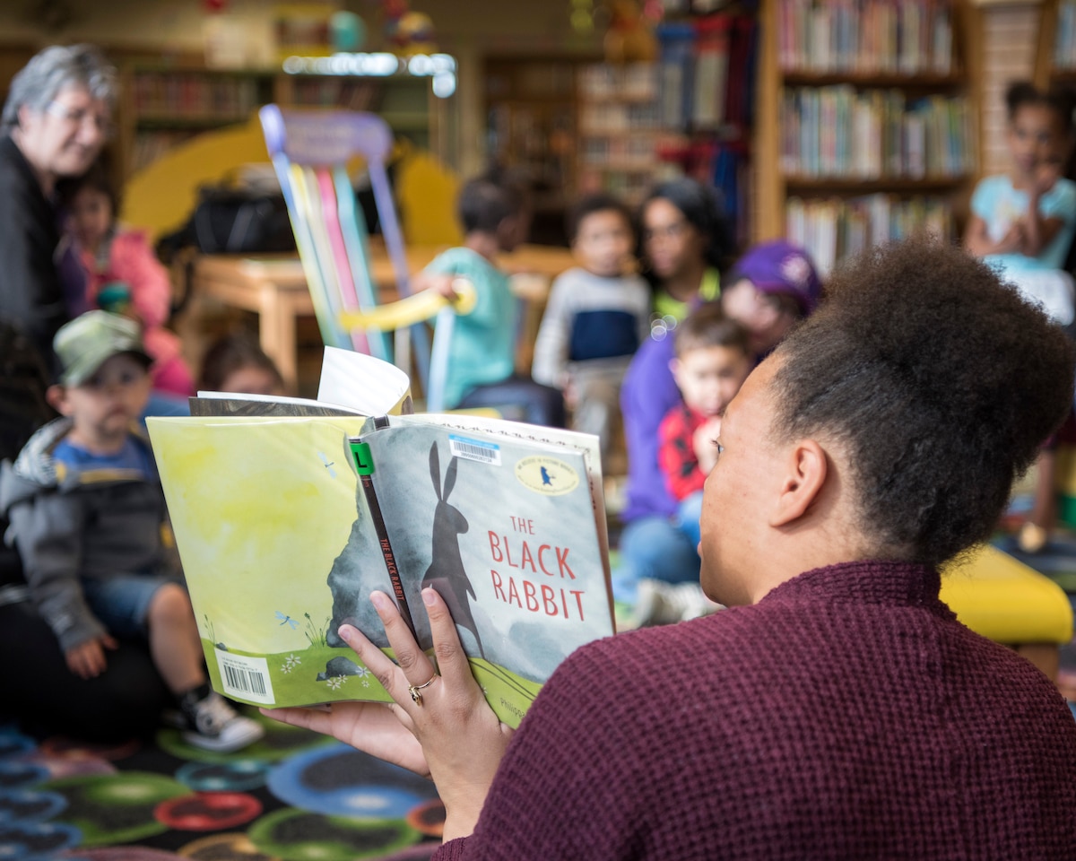 JBER Library hosts ‘Reading takes you everywhere’ > Joint Base