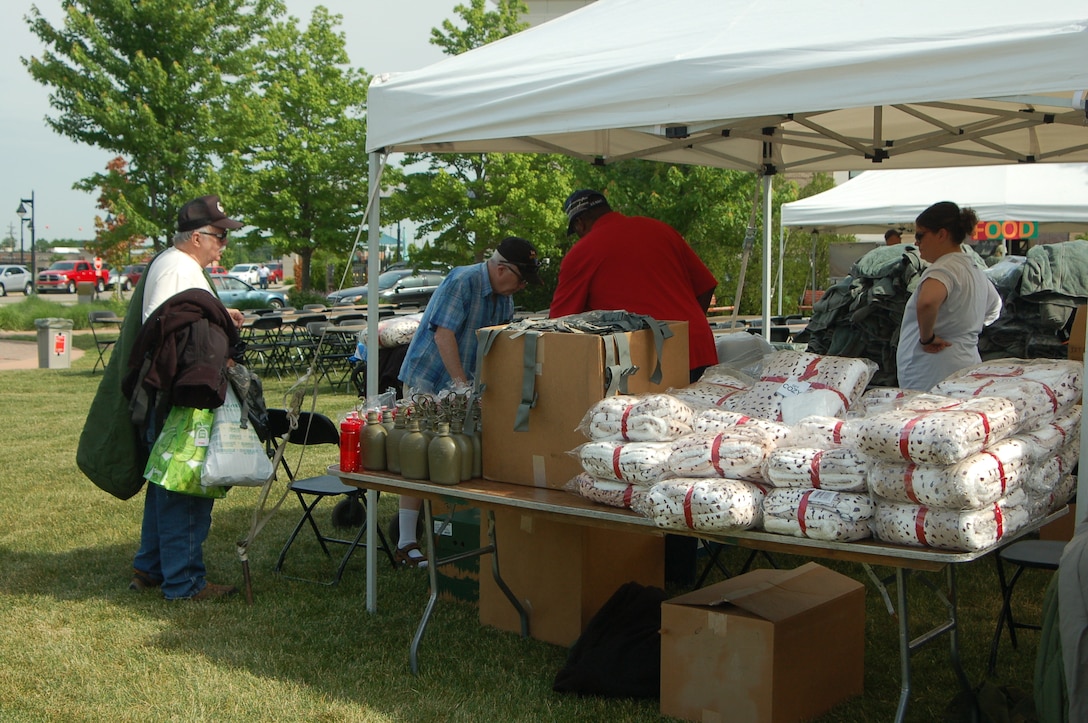 After learning about resources, veterans receive surplus military items provided to Veterans Affairs from DLA Disposition Services.