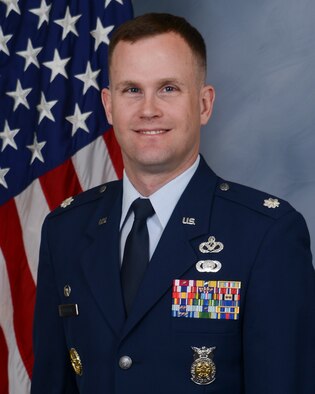 Lt. Col. William Notbohm speaks on leadership practices necessary for overcoming obstacles as he transitions out of command at Laughlin Air Force Base, Texas, June 21, 2018. Notbohm will be moving on to the next part of his career, which is attending professional military training at Maxwell Air Force Base, Ala. (U.S. Air Force photo/47th Flying Training Wing Public Affairs)