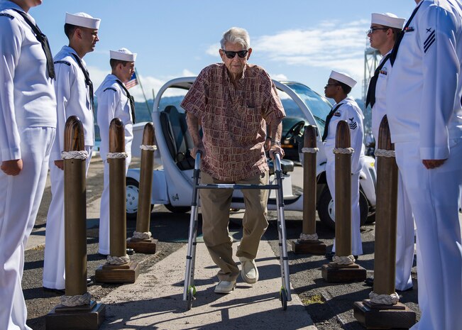 Sailors honor Pearl Harbor survivor in Hawaii