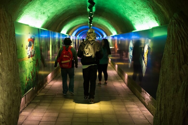 Iwakuni families explore cave, take voyage to safari land
