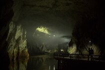 Iwakuni families explore cave, take voyage to safari land