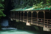 Iwakuni families explore cave, take voyage to safari land