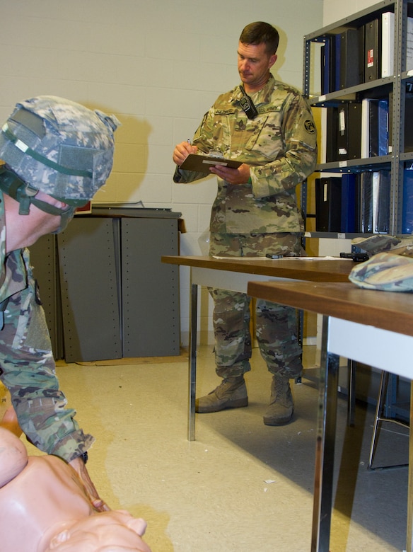 U.S. Army Reserve Soldiers: Always on the trail > U.S. Army