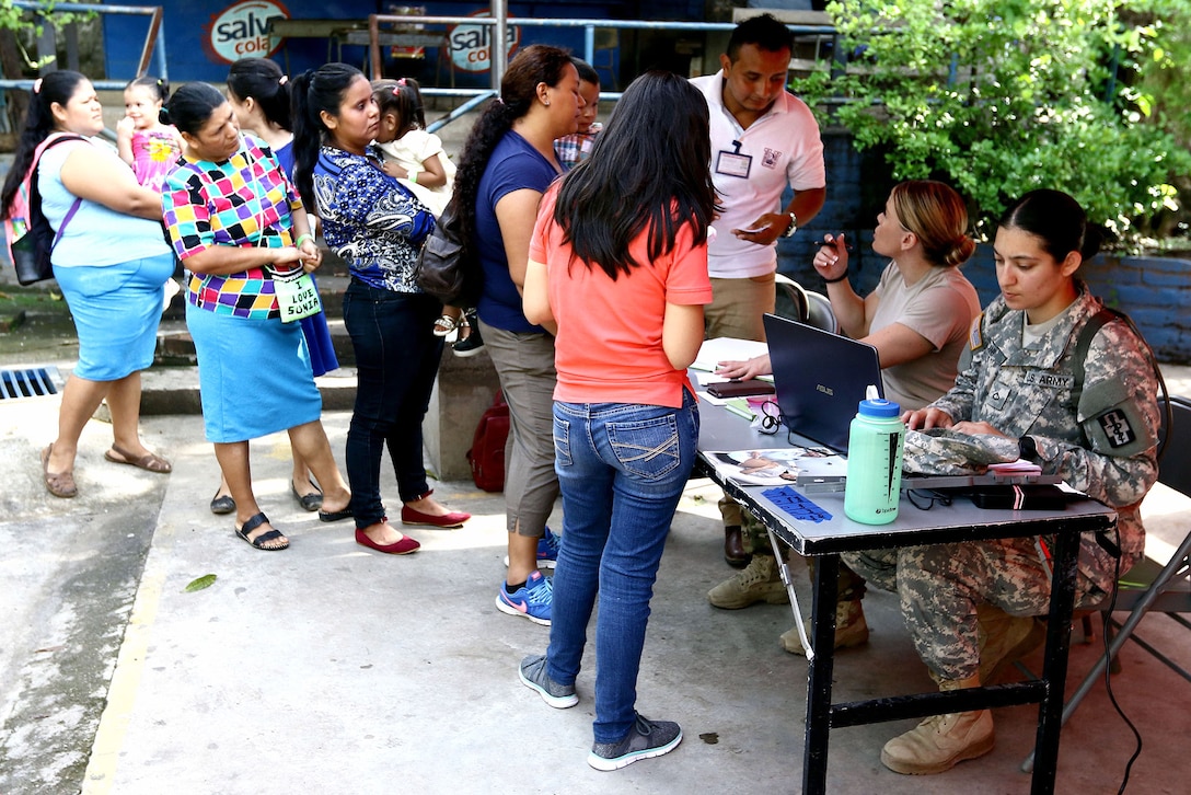 Medical staff from Combined Joint Task Force Hope check in local nationals during a Medical Readiness Training Exercise in Canton Espino Abajo as part of Beyond the Horizon 2018 May 28. Beyond the Horizon 2018 is a combined readiness exercise between U.S. Southern Command and El Salvador which provides medical campaigns and construction projects for several communities throughout the La Paz Department in the Central American country.