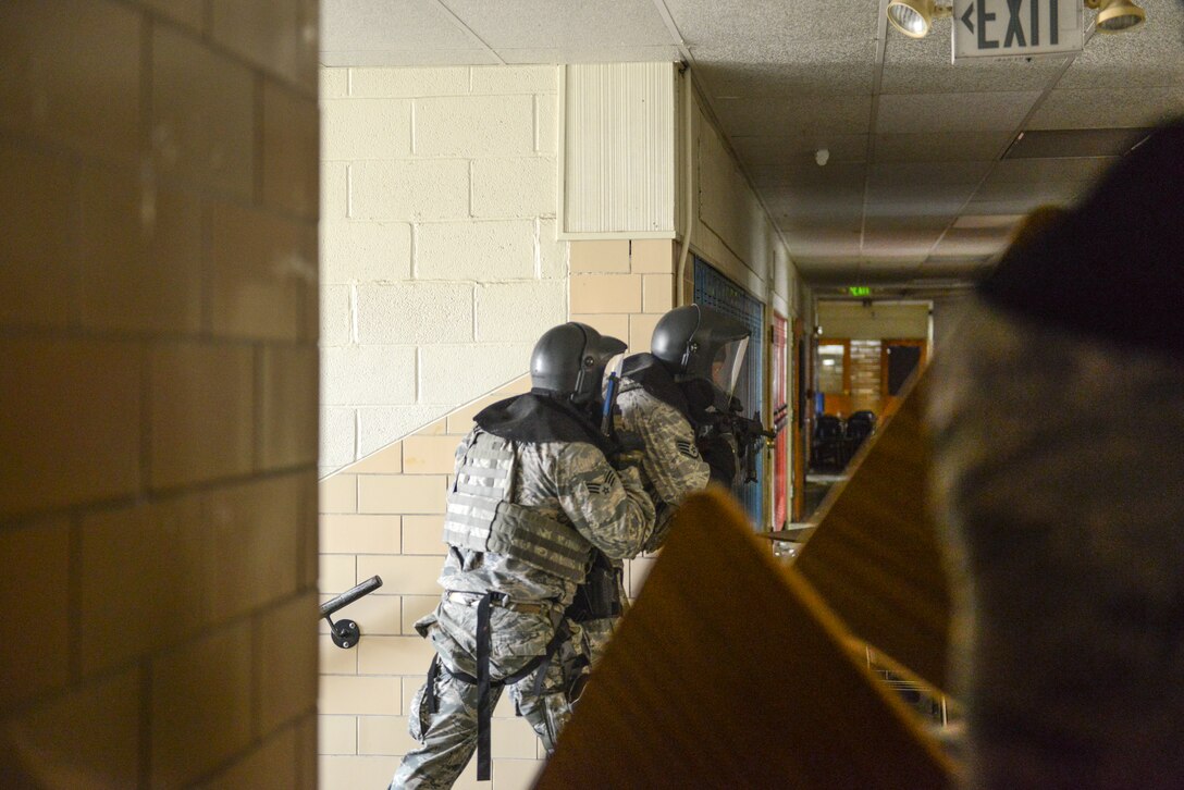 189th Security Forces Airmen participate in an active shooter exercise