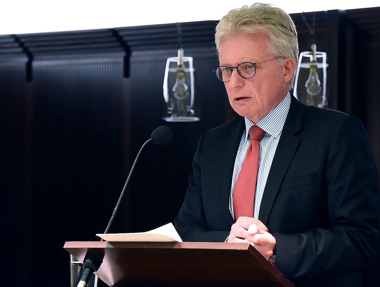 Ambassador Dr. Hans-Dieter Lucas, Germany’s permanent representative to NATO, talks about the upcoming NATO summit to the participants of the Loisach Group during a meeting in Berlin.