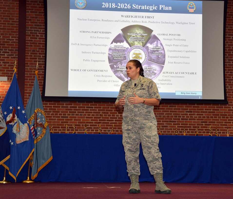 DLA Commander holds Town Hall