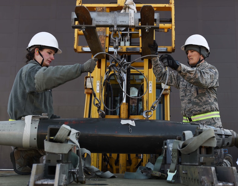 Load crews compete in 2018 Annual Dyess Strike Challenge