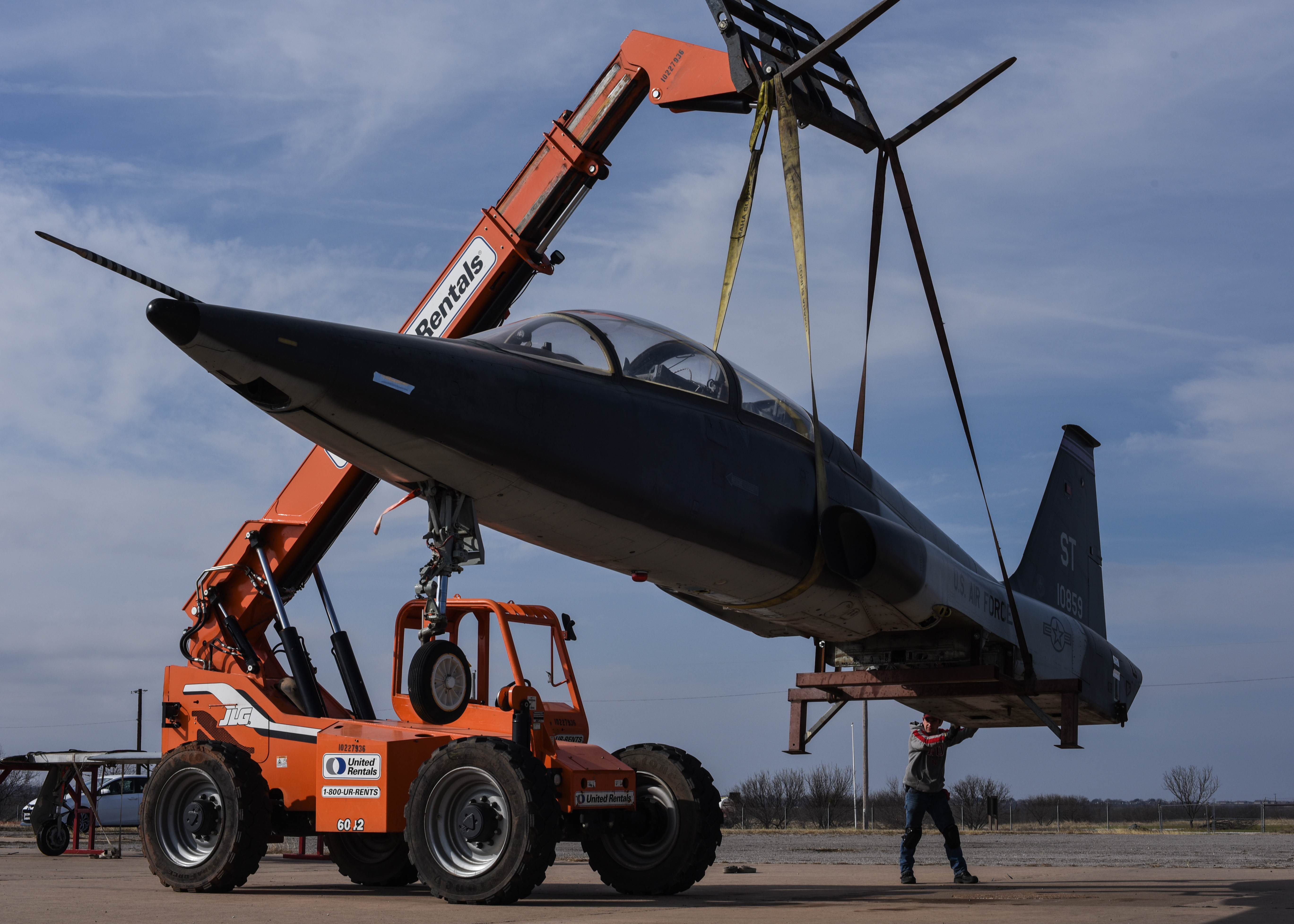Photos - Tag t-38