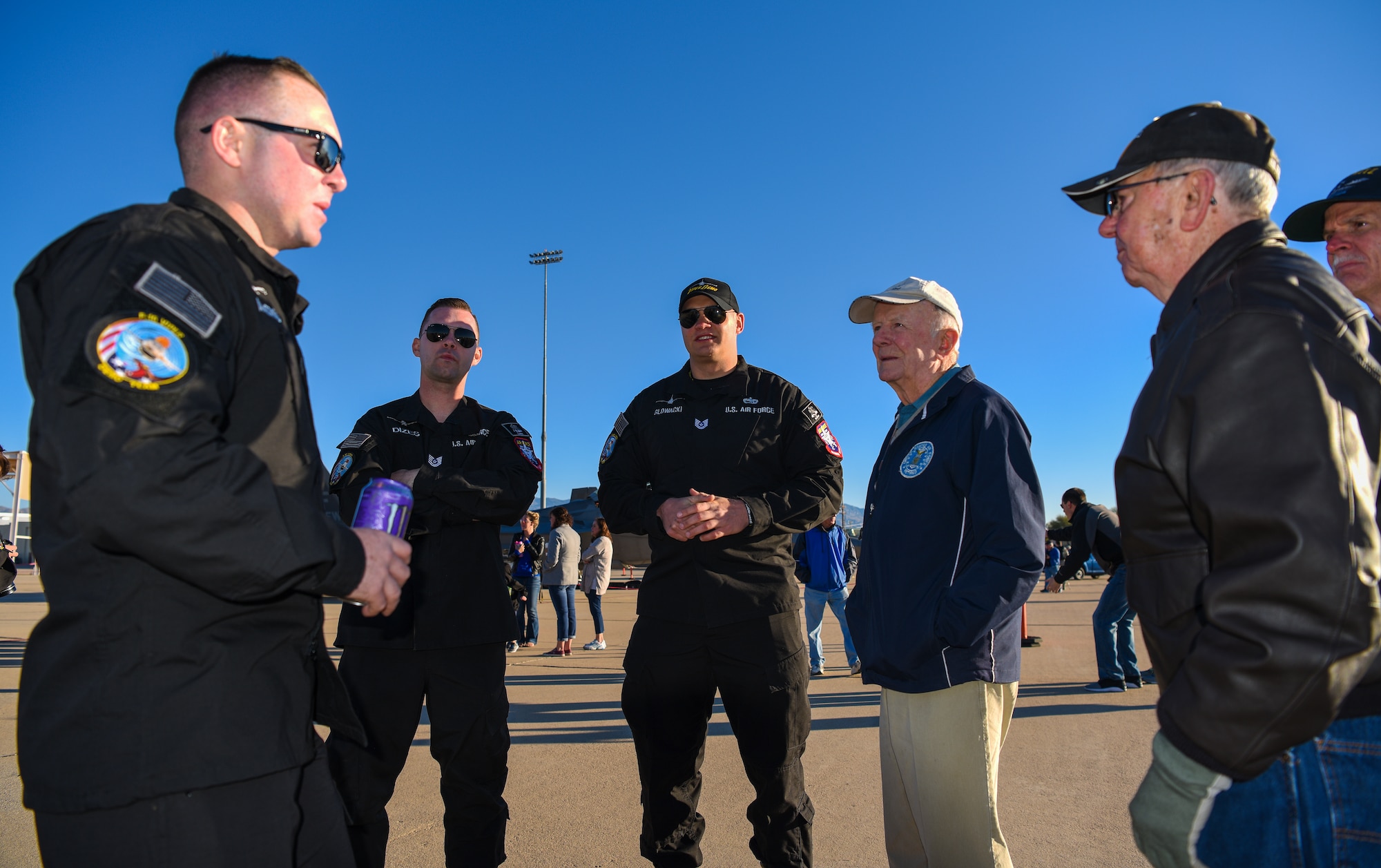 The demo team members and veterans discussed the major differences between the historic and modern aircraft.