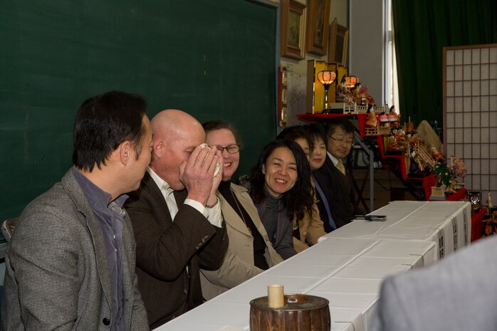 American, Japanese neighbors sip on cups of friendship