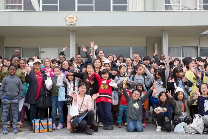 American, Japanese neighbors sip on cups of friendship