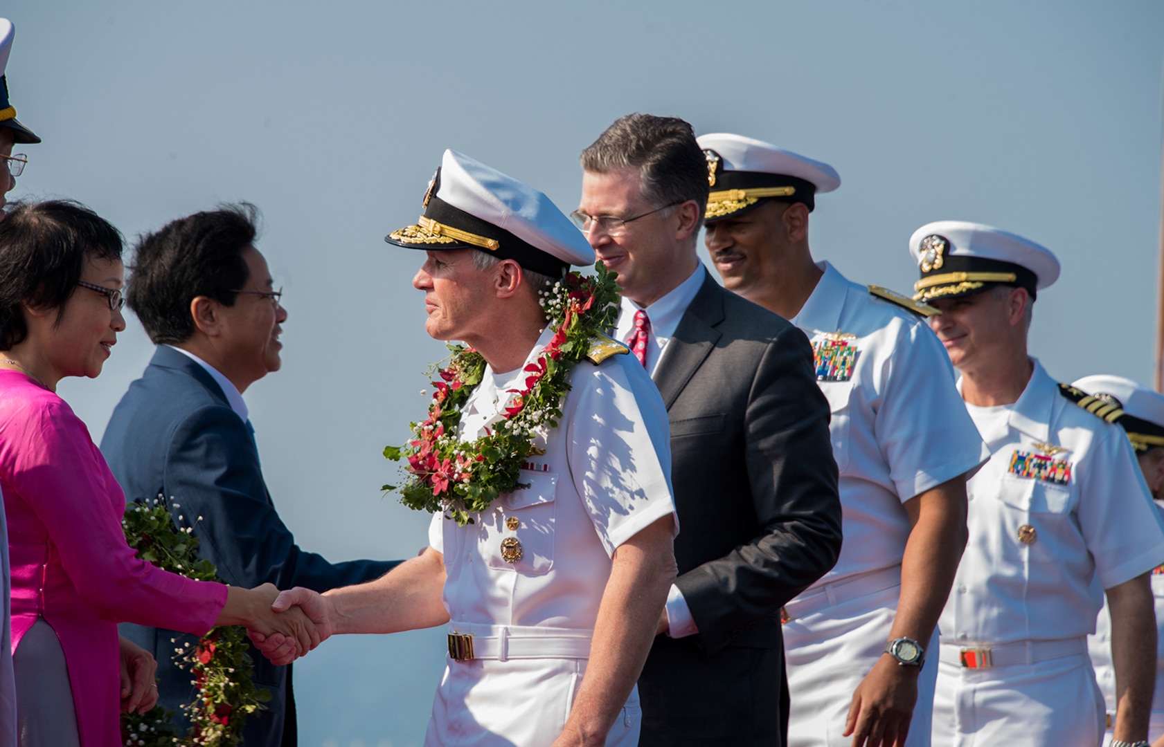 us aircraft carrier visit vietnam