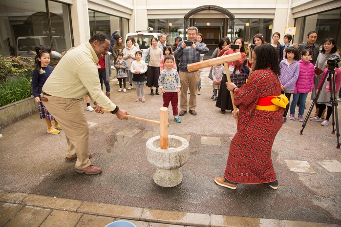 MCAS Iwakuni residents attend festival in Shunan City