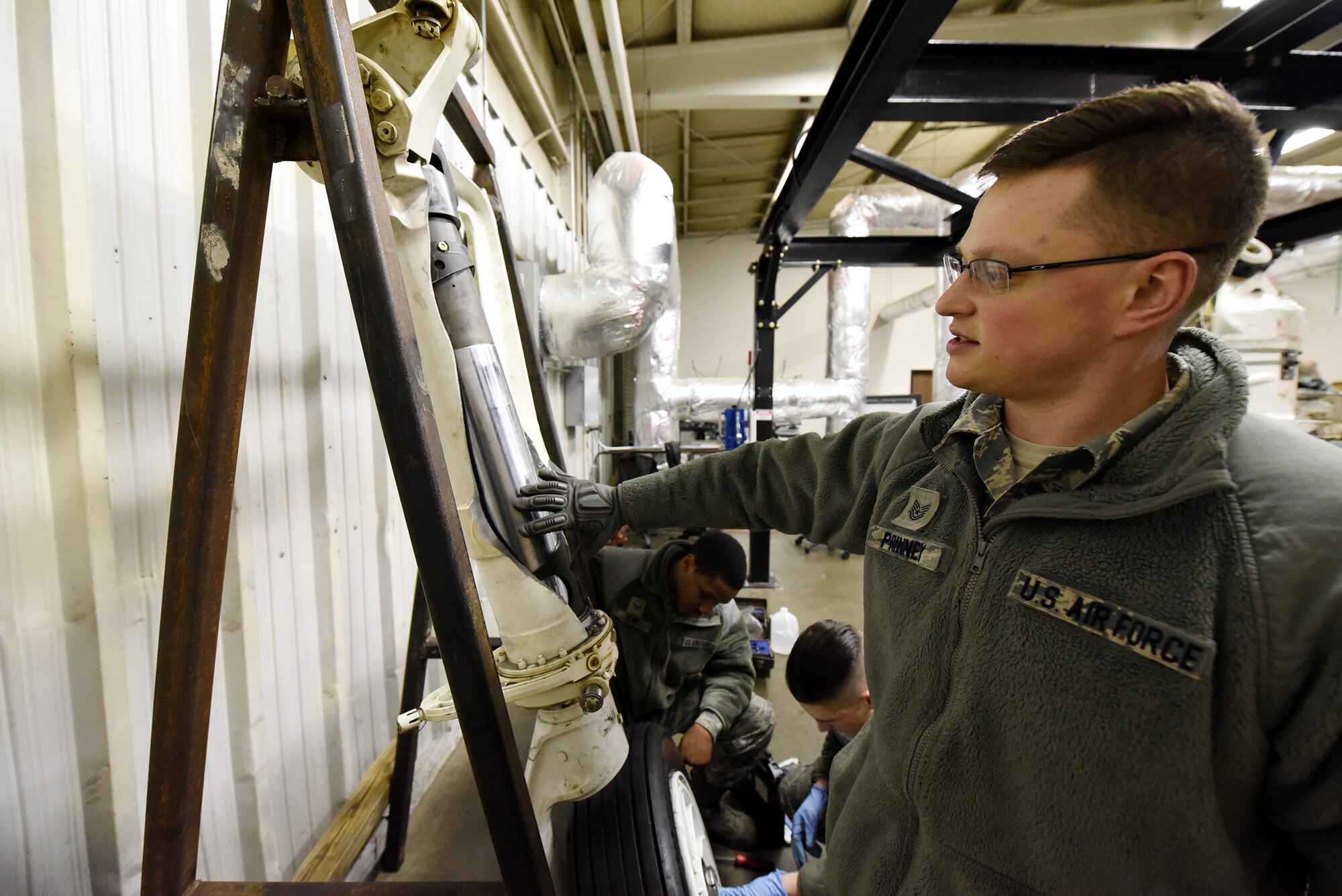 Minot AFB missile, aircraft maintainers