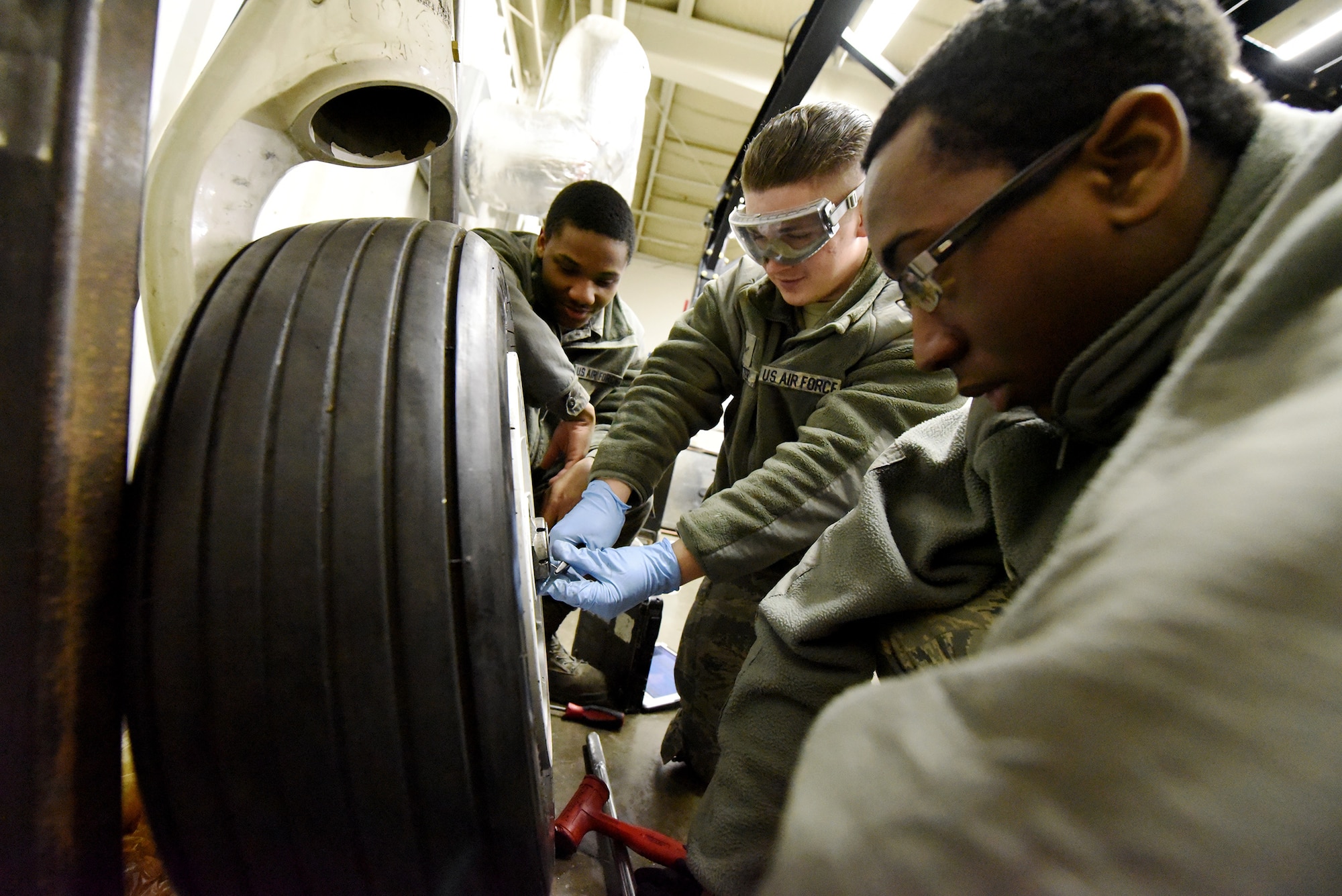 Minot AFB missile, aircraft maintainers