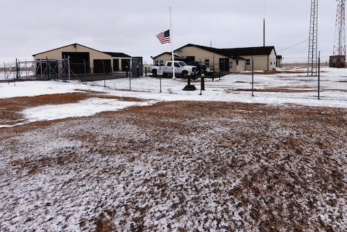 Minot AFB missile, aircraft maintainers