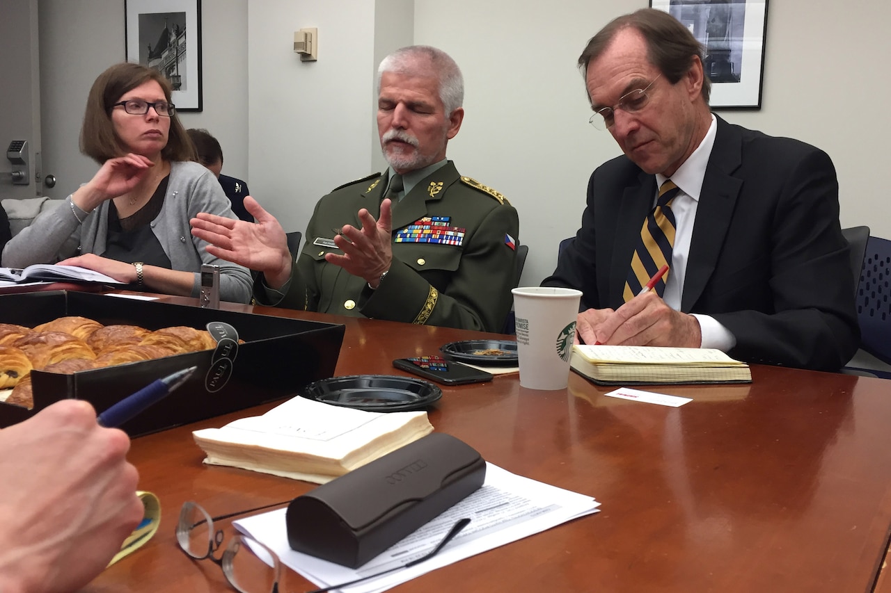 Gen. Petr Pavel of the Czech army, center, the chairman of NATO’s Military Committee, answers a question at a Defense Writers Group.