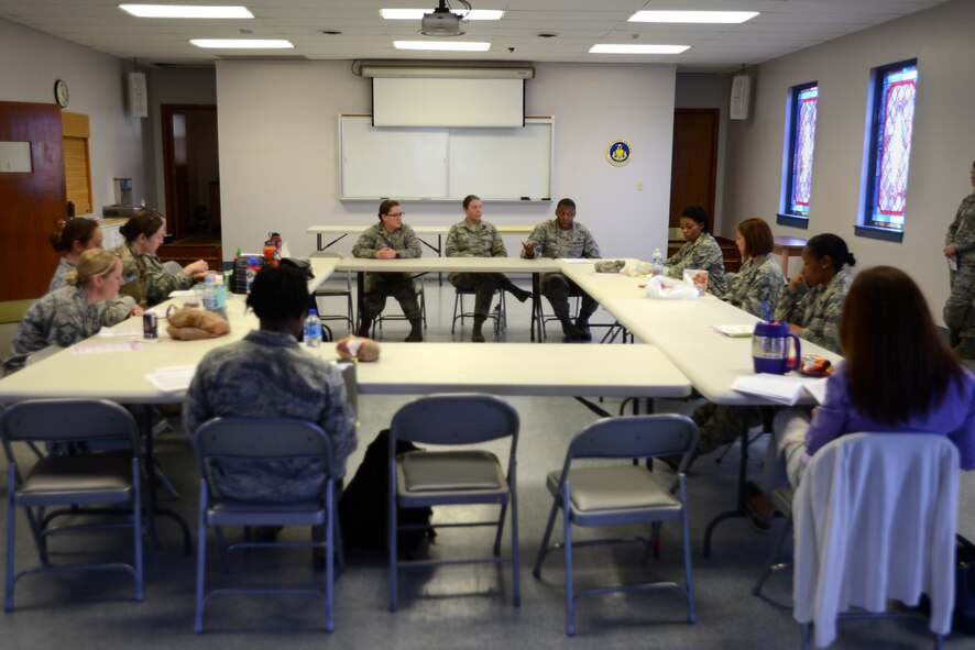 Team Shaw members participate in a discussion about mental health, deployment and spouse programs during a “Let’s Connect Shaw” Women’s Mentorship Forum at Shaw Air Force Base, S.C., Feb. 22, 2018. The lunch and learn was an opportunity for Airmen and spouses to meet in an open forum with subject matter experts from the Mental Health clinic, the Airman and Family Readiness Center and other installation organizations. (U.S. Air Force photo by Senior Airman Kelsey Tucker)