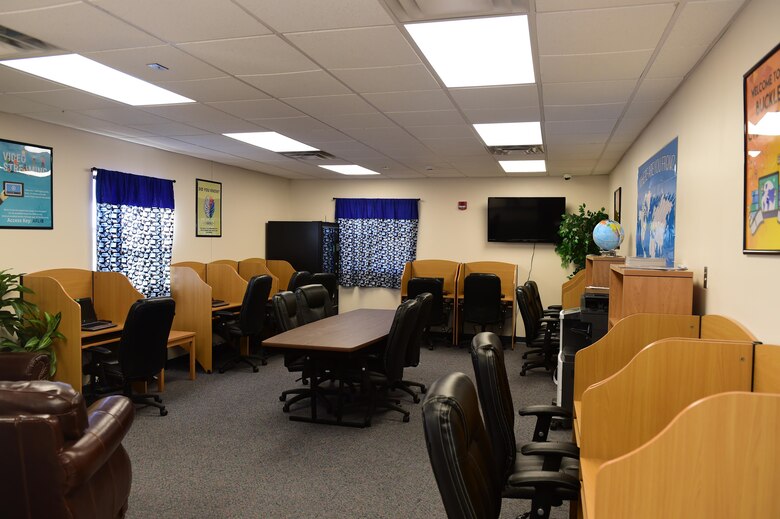 Cyber Center gives new resources to Buckley members > Buckley Air Force