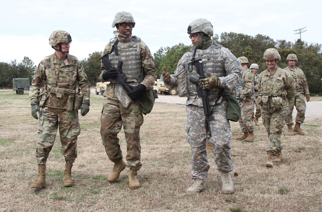 Commanding Generals arrive on ground to view CSTX 78-18-03 progress