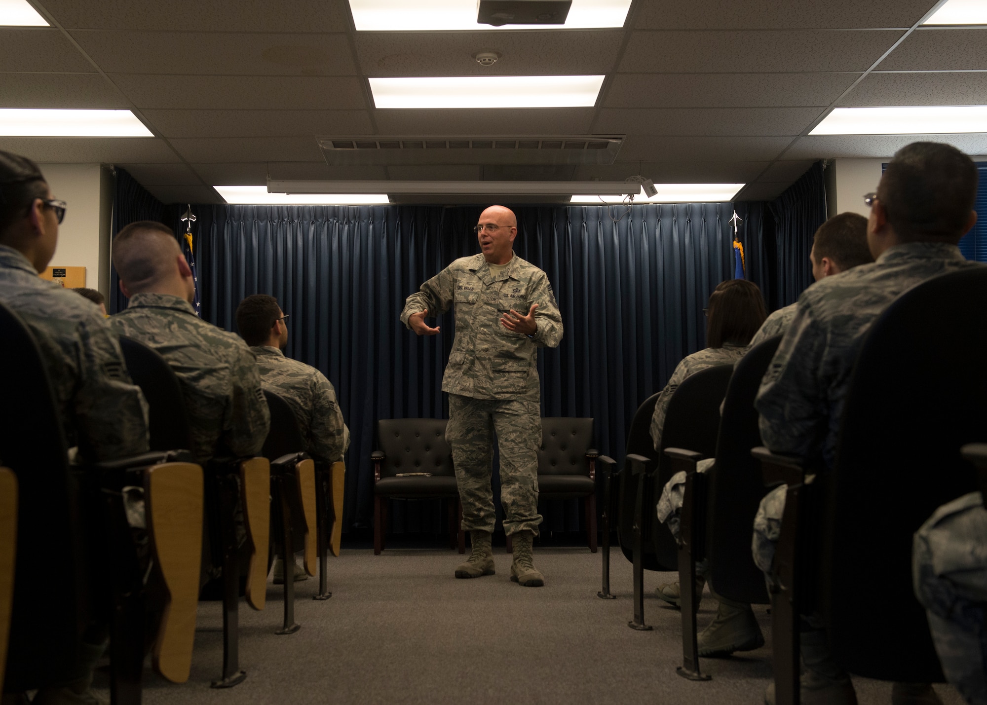 12th Air Force commander visits MHAFB > Mountain Home Air Force Base ...