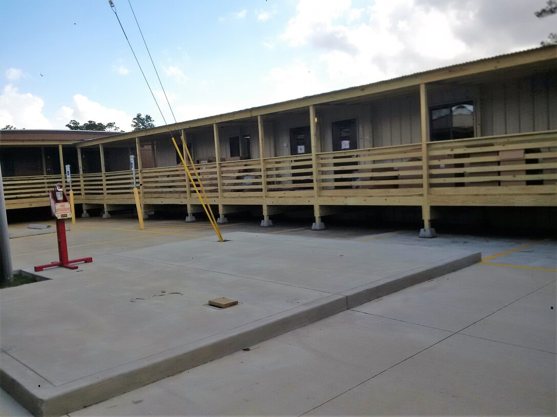 Students of Mauriceville Elementary School and Mauriceville Middle School in Orange, Texas, once again have a classroom to call their own. After a topsy-turvy start to the 2017-2018 school year, the students moved into their new building on Feb. 20, thanks to a partnership among the State and local governments, U.S. Army Corps of Engineers (USACE) and FEMA.