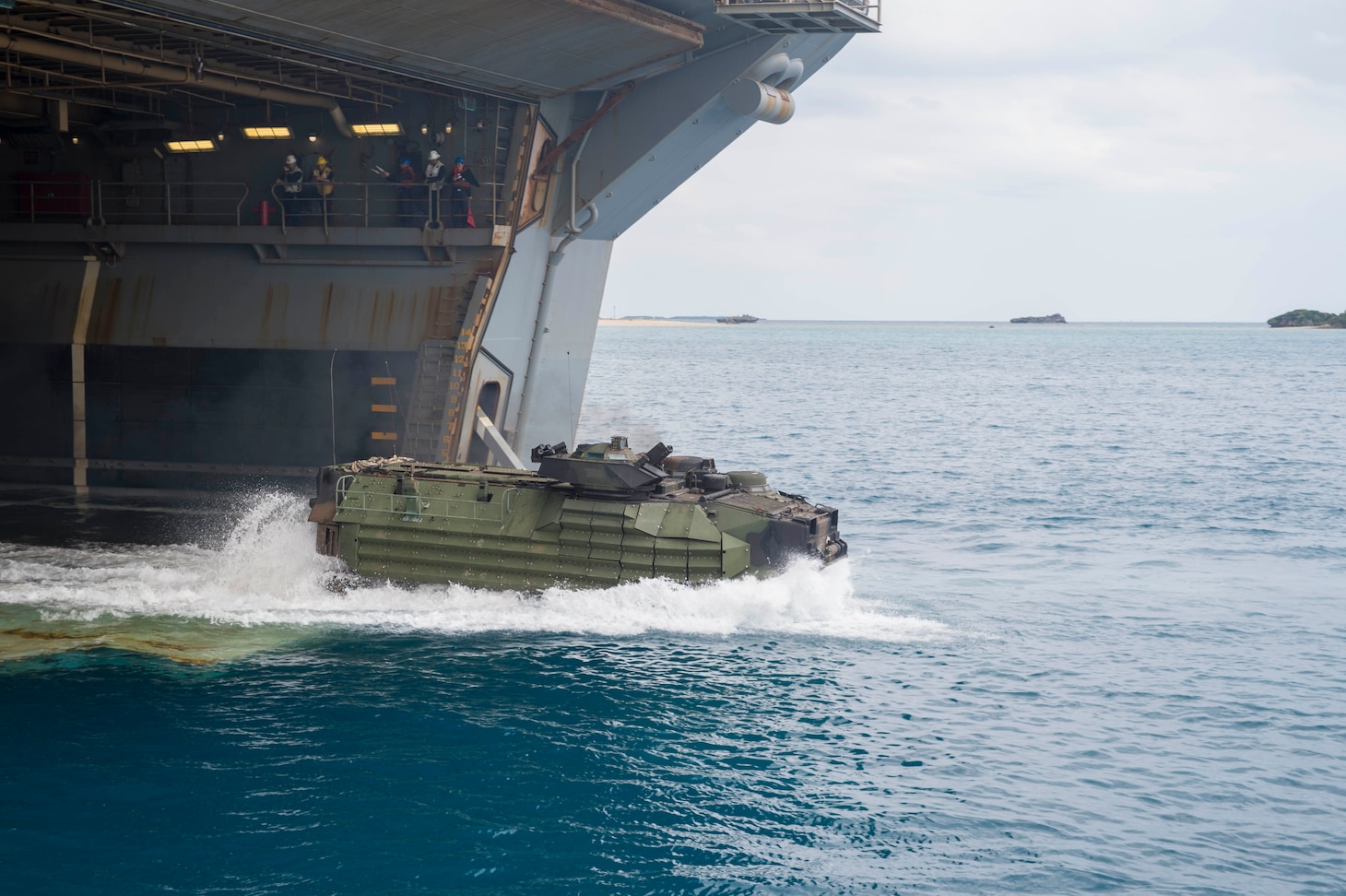 Bonhomme Richard Arrives in Okinawa