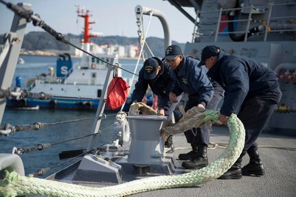 USS Dewey departs Sasebo to join the Wasp Expeditionary Strike Group