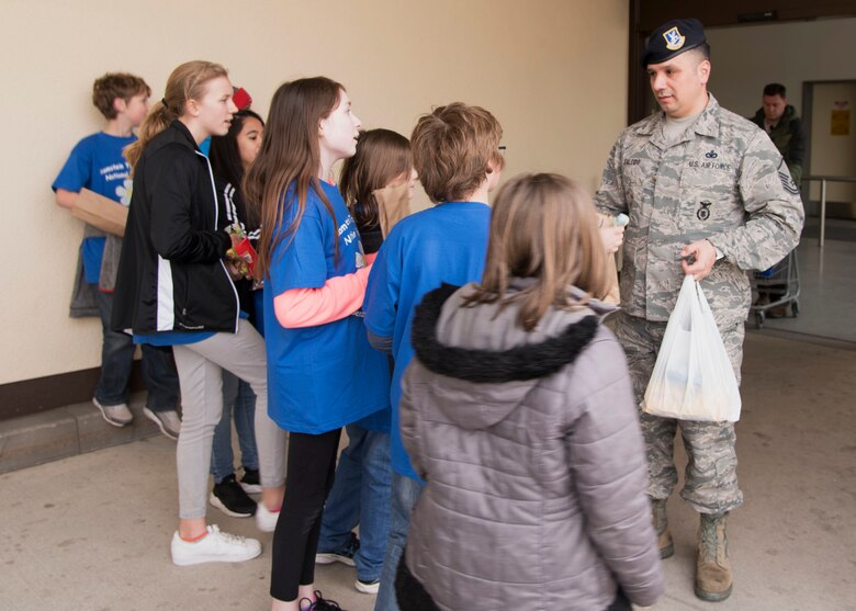 Boys and Girls Club of America Torch Club gives back ...