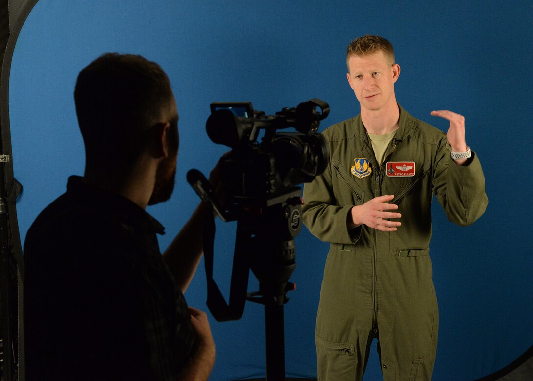 U.S. Air Force Maj. Justin Elliott, Air Force Strategic Policy fellow, was recorded while presenting a briefing at Joint Base San Antonio-Randolph, Texas on Feb. 22, 2018.  Elliott’s briefing, sharing an aviator’s perspective on physiological events in flight, is now being integrated into student undergraduate pilot training across Air Education and Training Command bases.  (U.S. Air Force photo by Melissa Peterson)