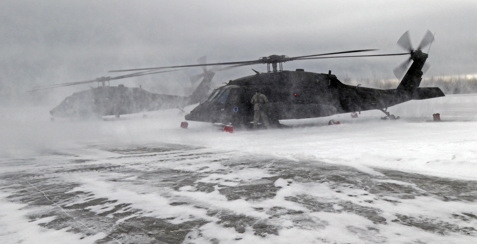 Alaska Guardsmen conduct operations in frozen Beaufort Sea