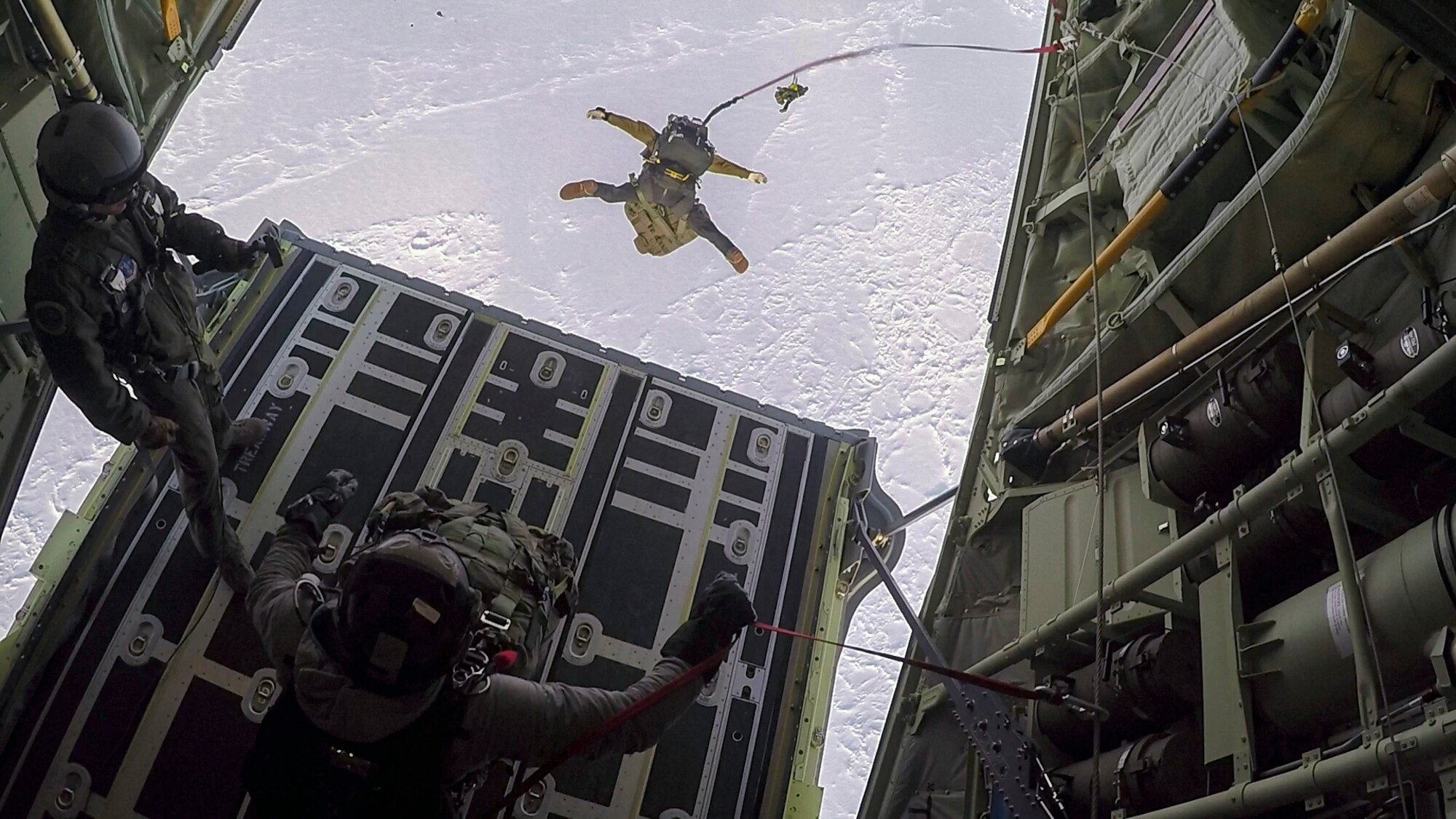 Alaska National Guardsmen support ICEX