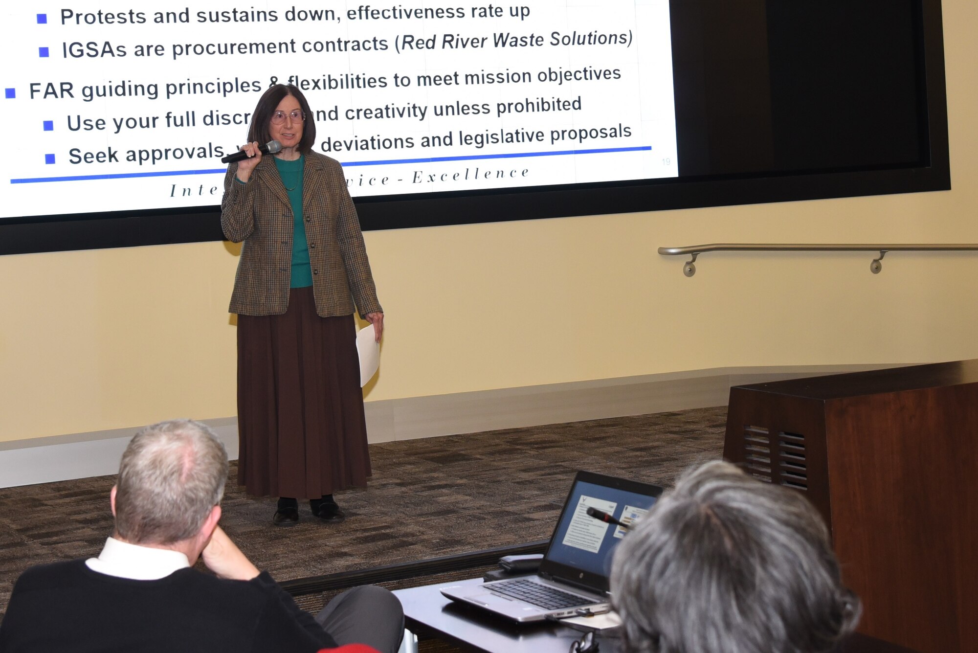 A town hall meeting was held on Joint Base Andrews on March 9. The forum helped illuminate new trends and initiatives impacting services acquisitions and addressed how services enable the Air Force mission.