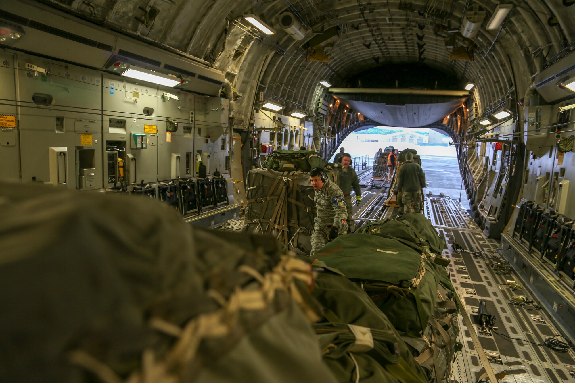 Alaska Guardsmen conduct operations in frozen Beaufort Sea