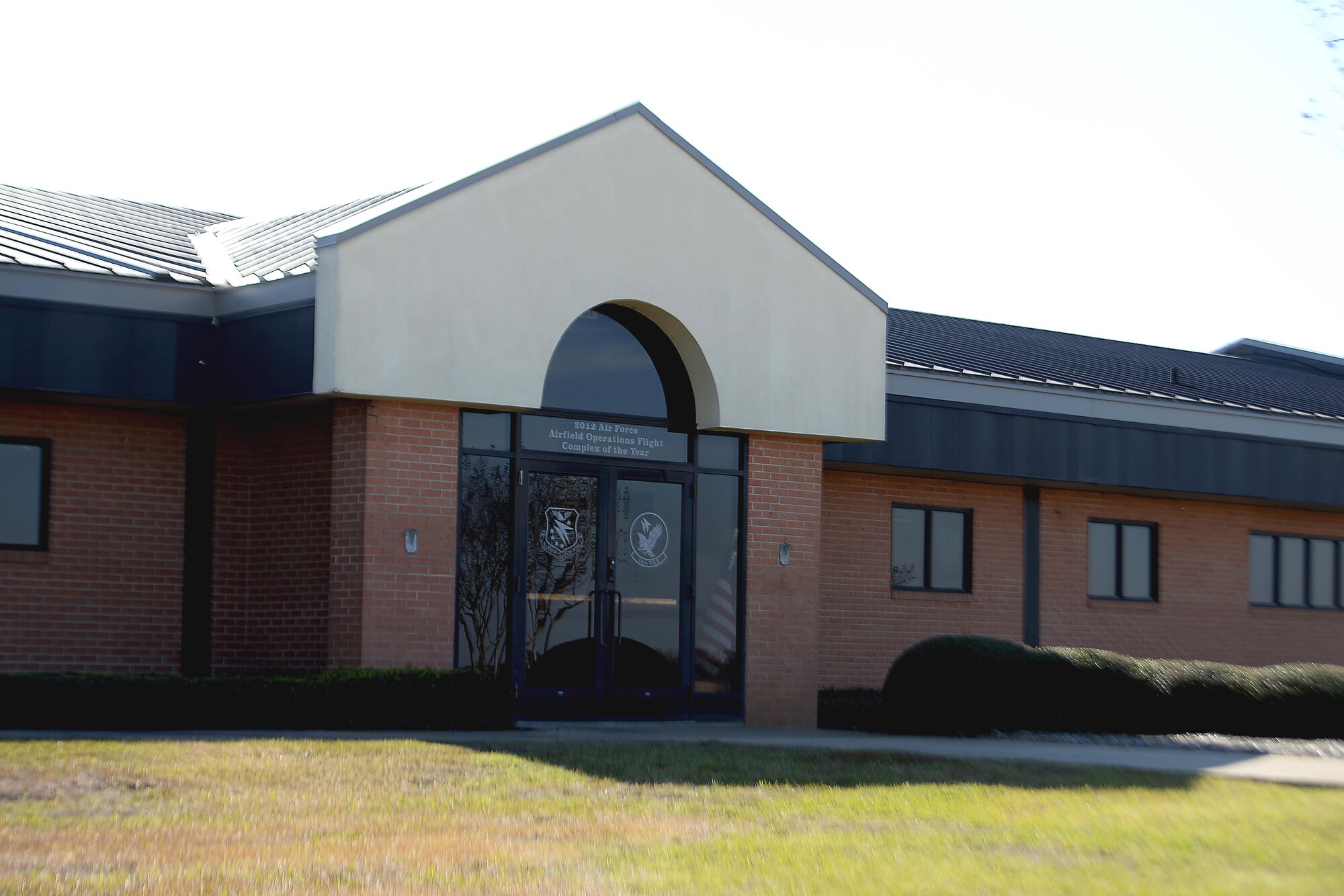 The 14th Flying Training Wing’s flightline operations building holds many units, including the 14th Operations Support Squadron Weather Flight. (U.S. Air Force photo by Airman 1st Class Keith Holcomb)