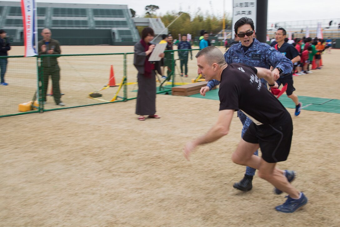 Americans, Japanese relay message of friendship