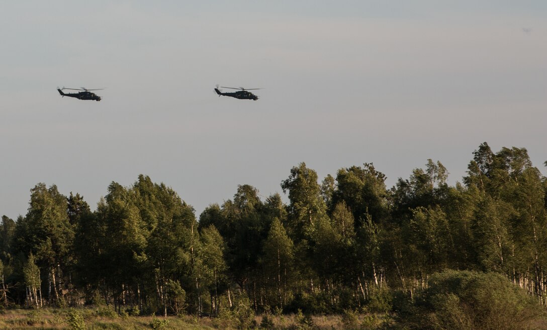 Battle Group Poland Polish solders practice air maneuvers
